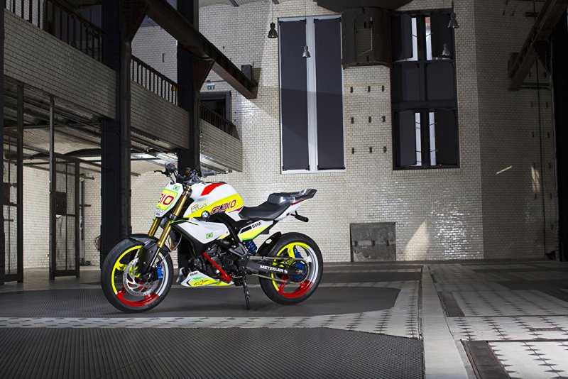 BMW g310 Stunt