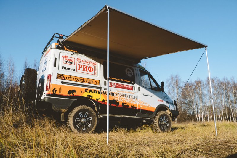 Ford Transit 150 Conversion van салон