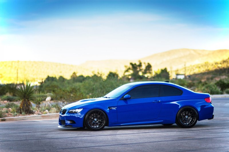 BMW e92 синяя