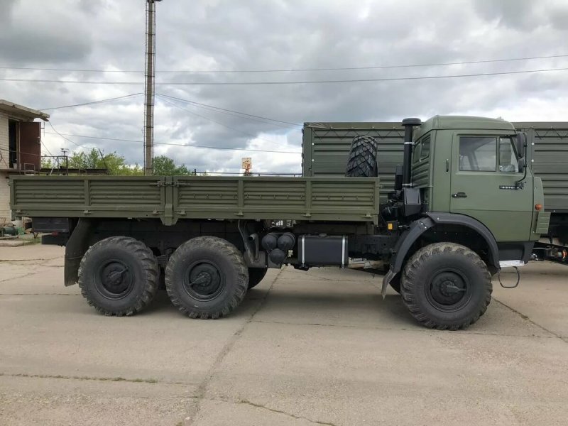 КАМАЗ 4310 бортовой армейский