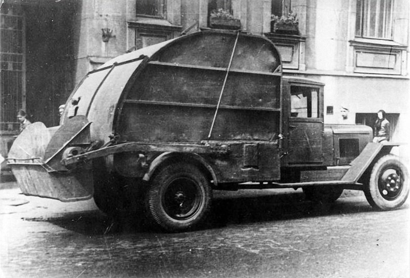 БТР-60 Р-975м