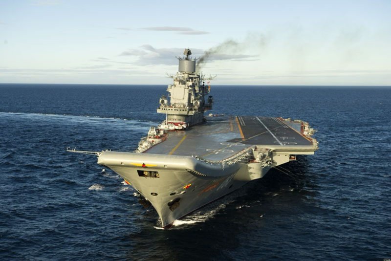 Авианесущим крейсером «Адмирал Кузнецов»
