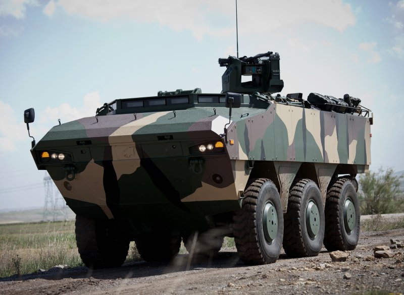 Турецкий БТР FNSS pars 8x8