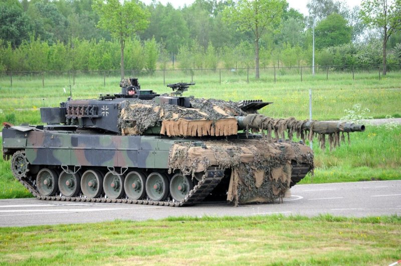 BT-002 1/35 германский ОБТ Leopard 2a5/a6