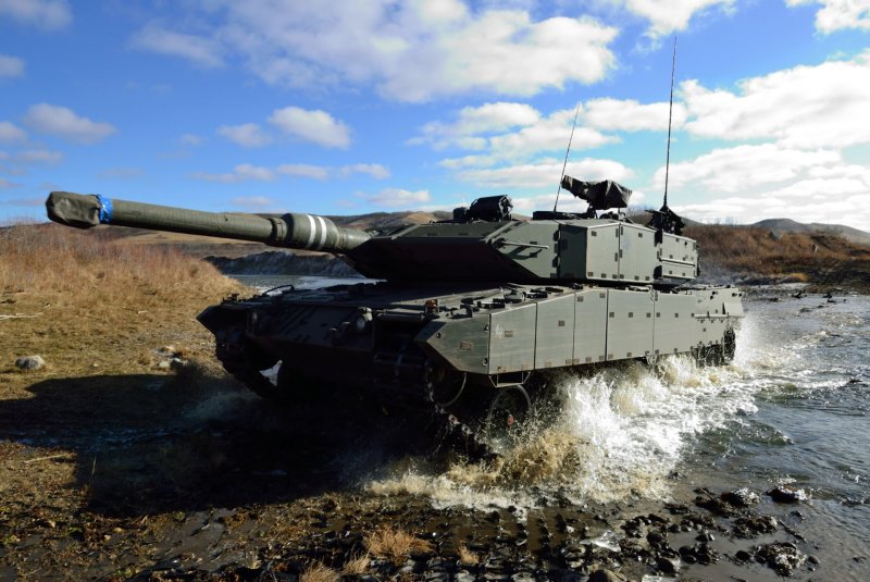 Leopard 2a4 танк