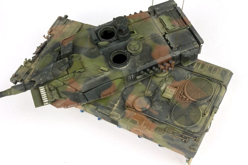 BT-002 border model танк Leopard 2a5/a6 1/35