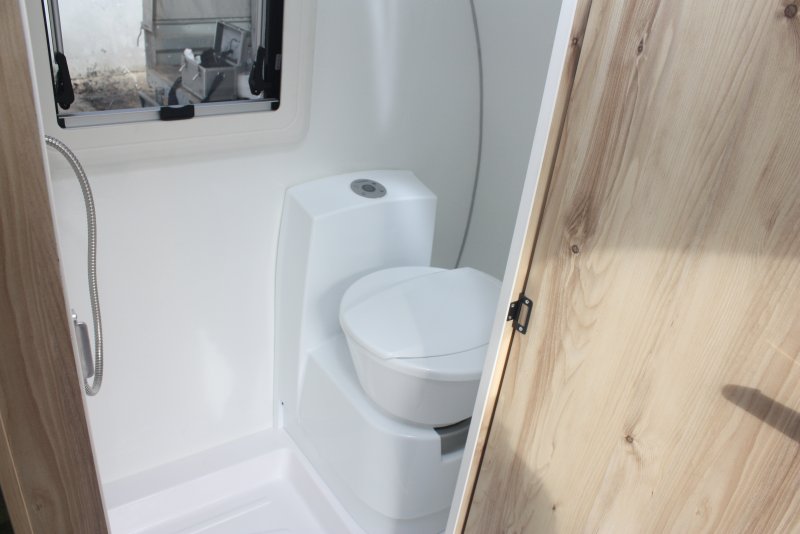 Прицеп двухосный автодом