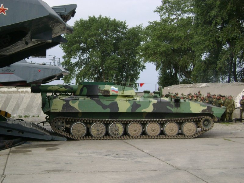 Машина разминирования змей Горыныч ур-77