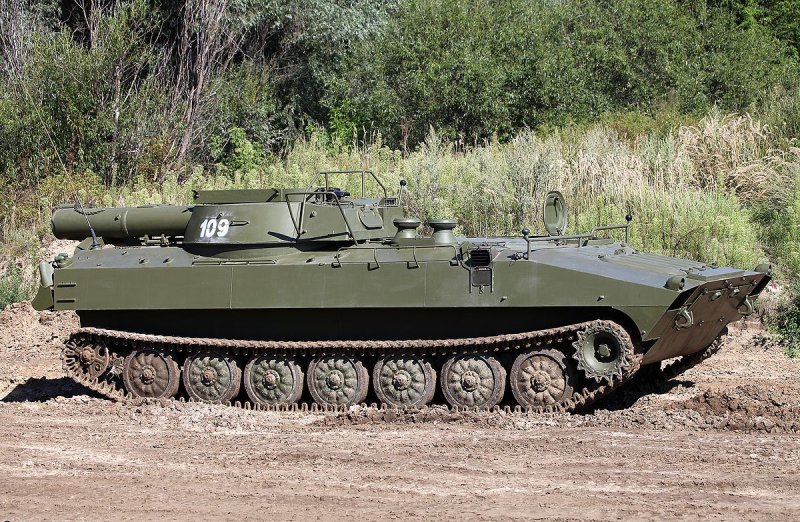 Машина разминирования змей Горыныч ур-77