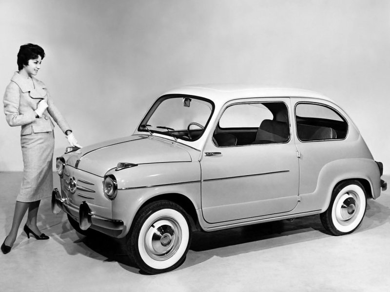 ЗАЗ 965 золотой