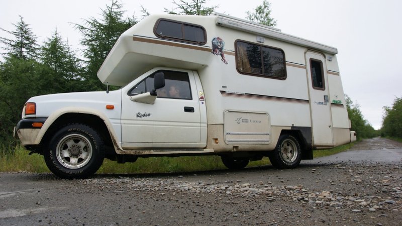 Isuzu Elf кемпер