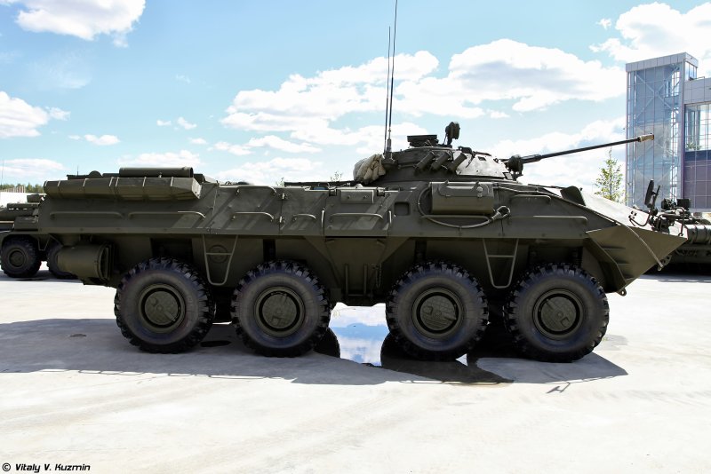 БТР-90 бронетранспортёр
