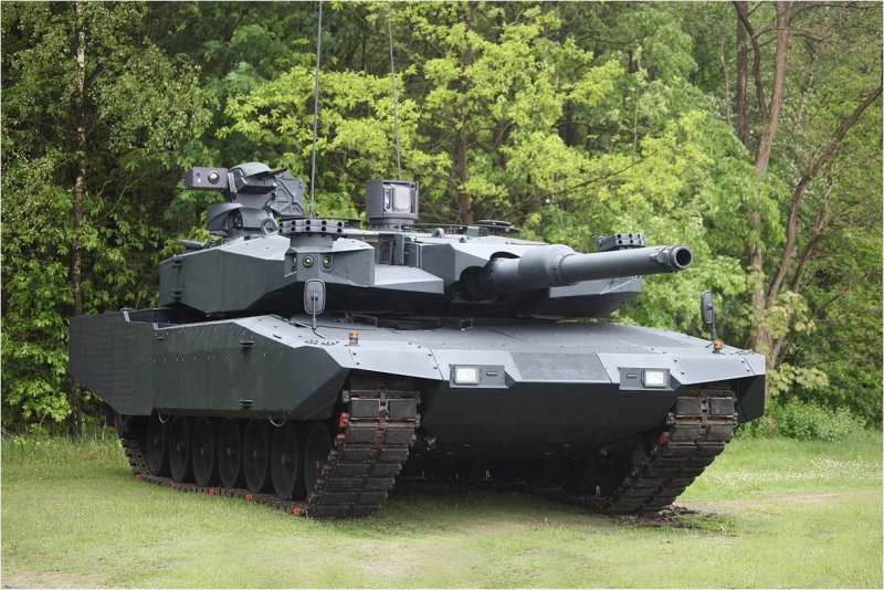 Леопард 2 MBT Revolution
