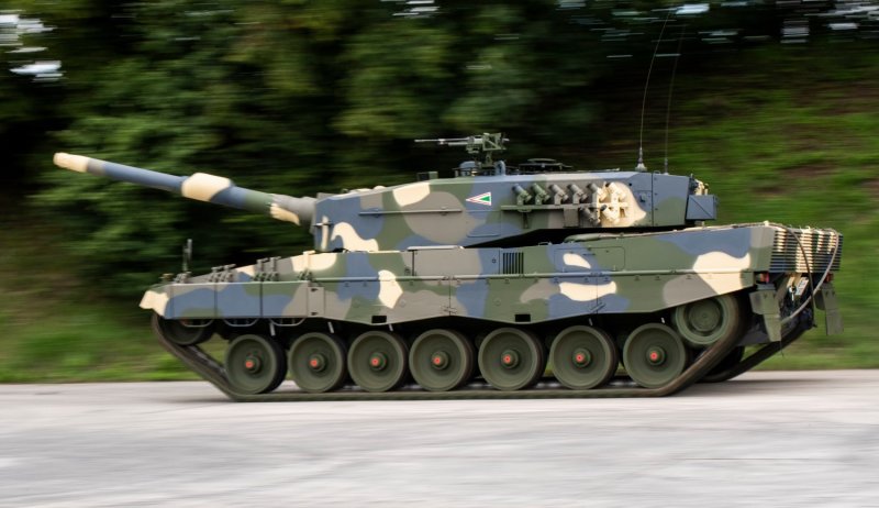 Leopard 2a4 танк