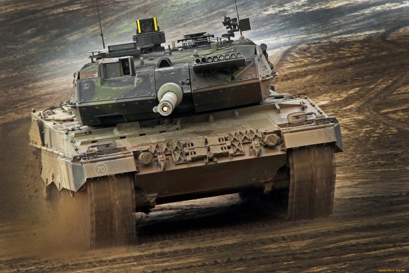 MBT Leopard 2a6