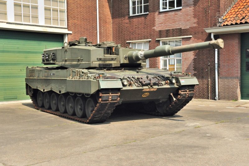 Leopard 2a4 танк
