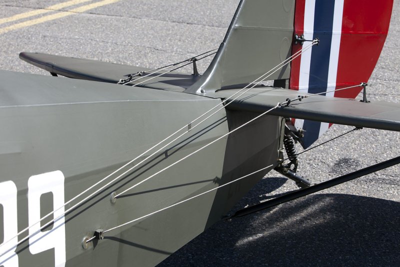 DH 82 Seats