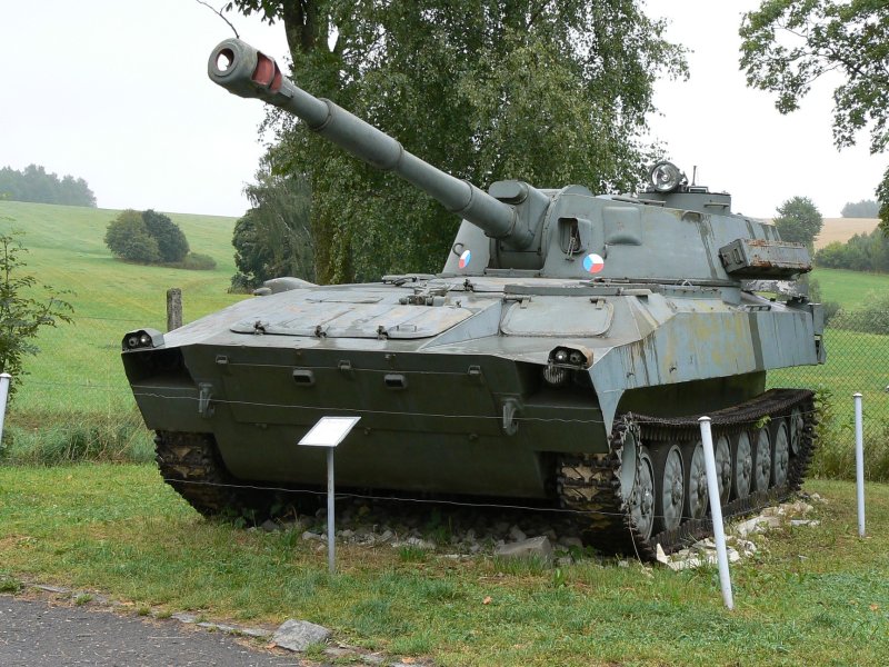 Самоходная гаубица 2с1