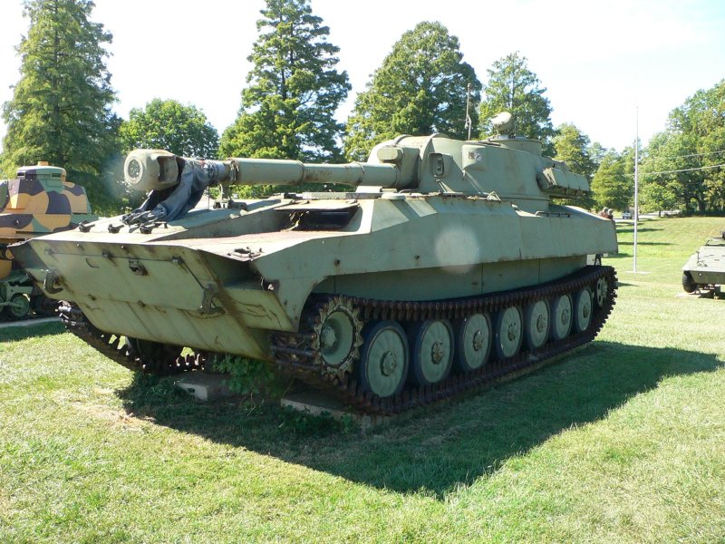 Самоходная гаубица 2с1