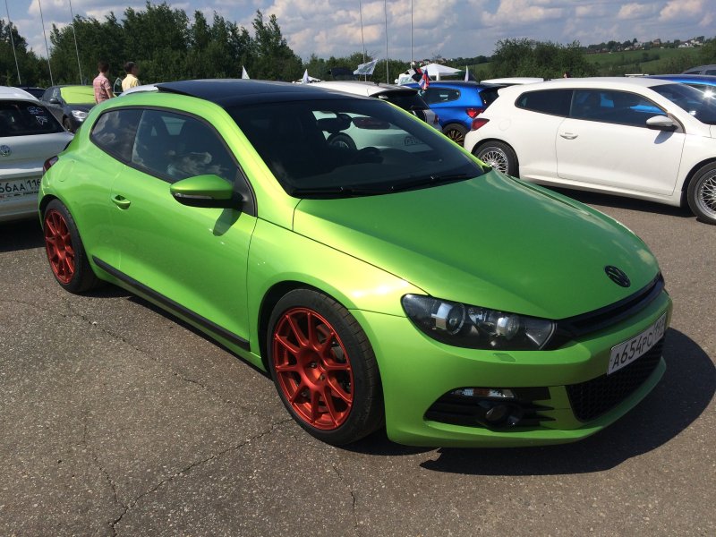 VW Scirocco зеленый Кэнди
