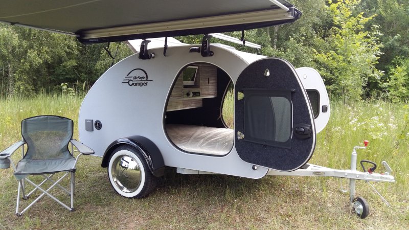 Прицеп автодом капля