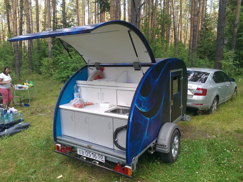 Прицеп домик на колесах для легкового автомобиля