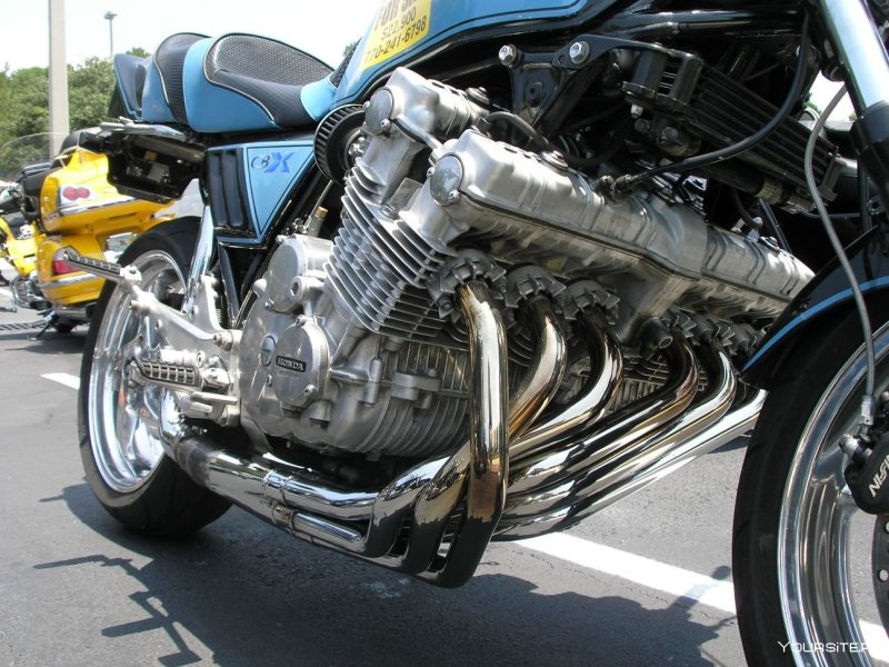 Honda CBX двигатель