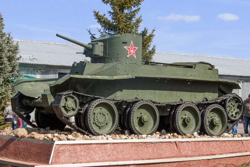 Танки СССР бт5