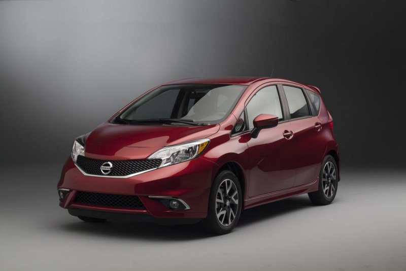 Nissan Versa 2016