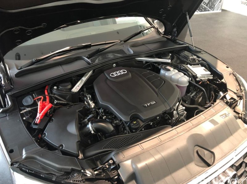Подкапотное Audi a6 c6 3.0 TFSI
