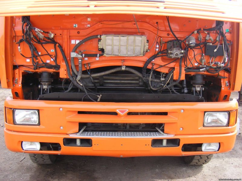Крепление КПП ZF на КАМАЗ 6520