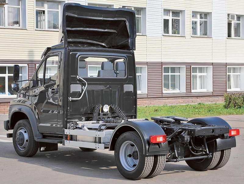 ГАЗ Некст седельный тягач