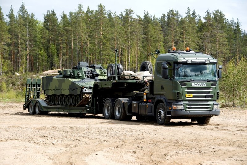 Урал 542301 седельный тягач военный