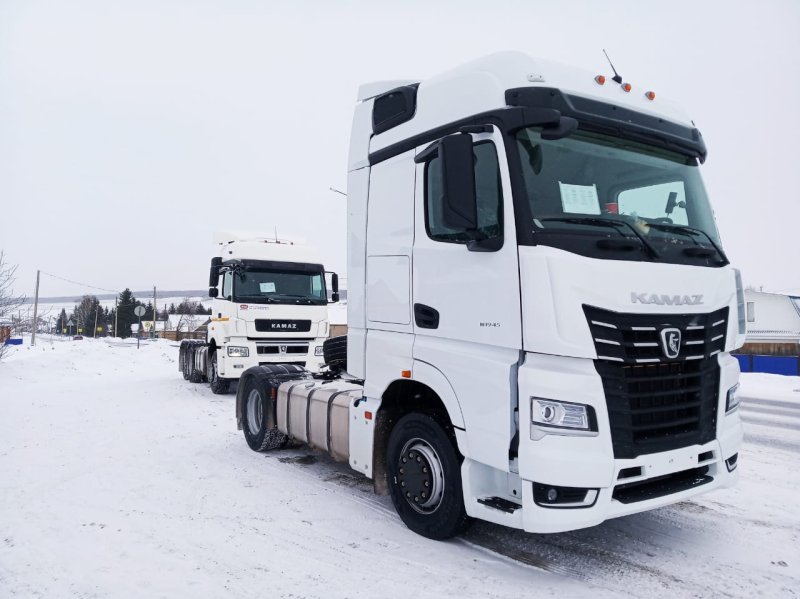 КАМАЗ 54901-004-92 тягач седельный