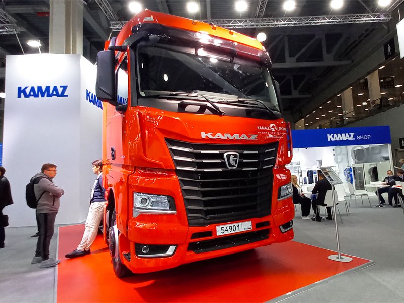 КАМАЗ 54901 белый