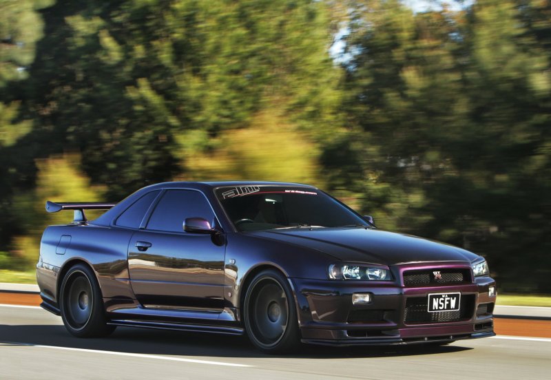 Nissan Skyline r32 gt-r