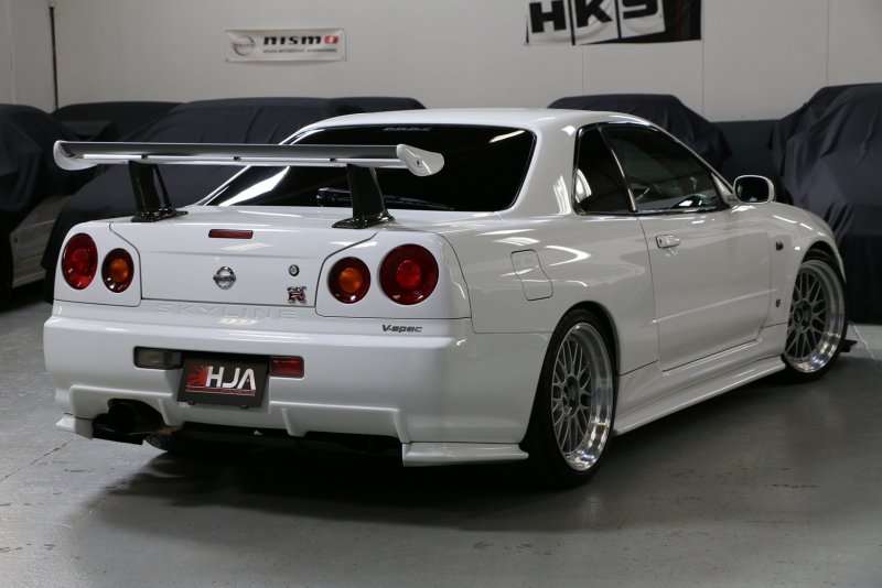 Nissan Skyline gt-r 34