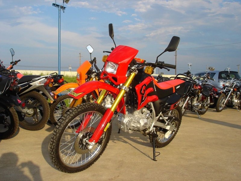 Трицикл Lifan lf200zh-3