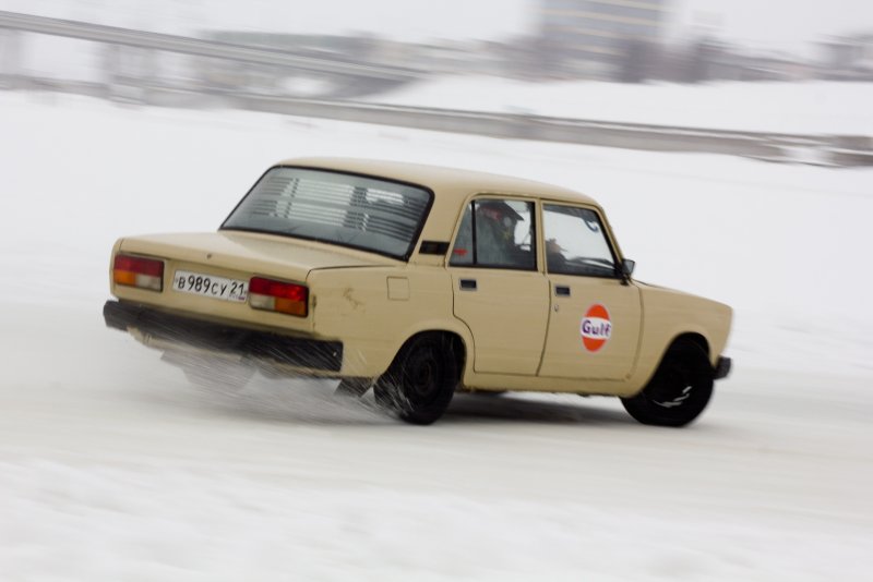 ВАЗ 2107 зимний дрифт