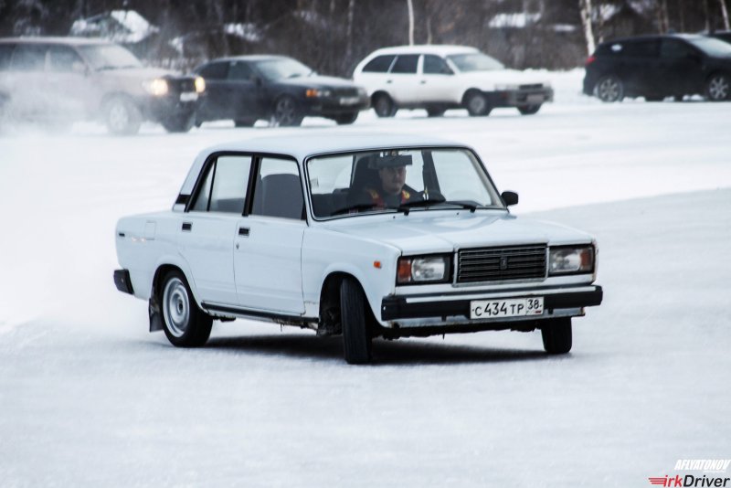 ВАЗ 2107 зимний дрифт