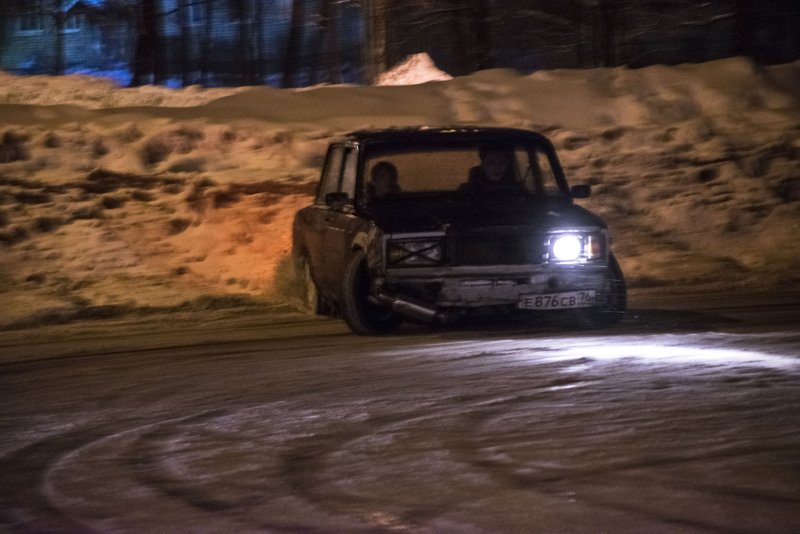ВАЗ 2107 дрифт зимой