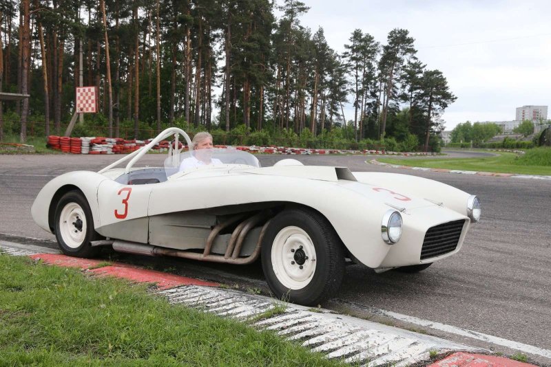 ЗИЛ 112