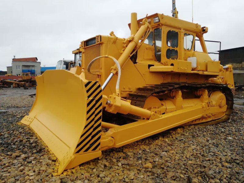 Komatsu (d-355-a-3): бульдозер