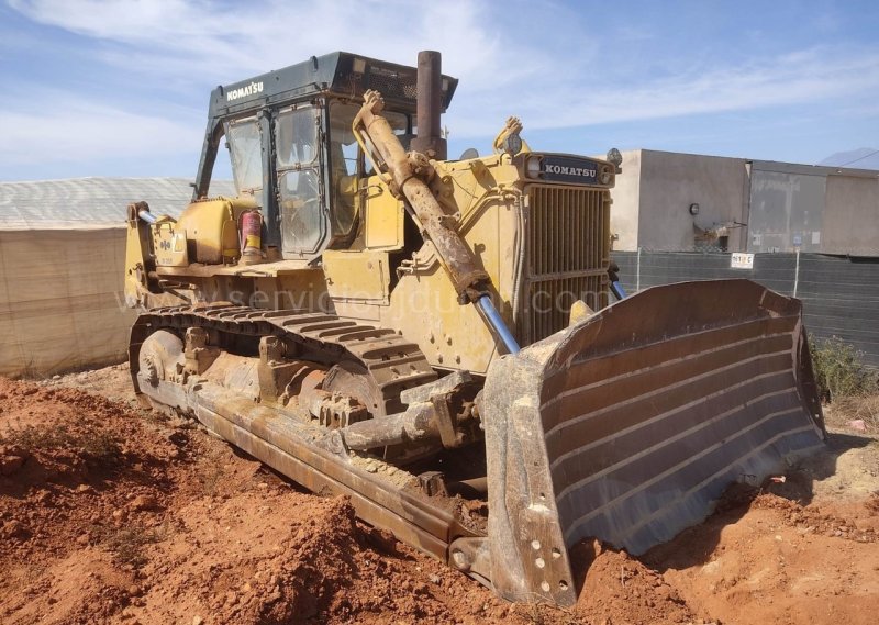 Бульдозер Komatsu d155a-5
