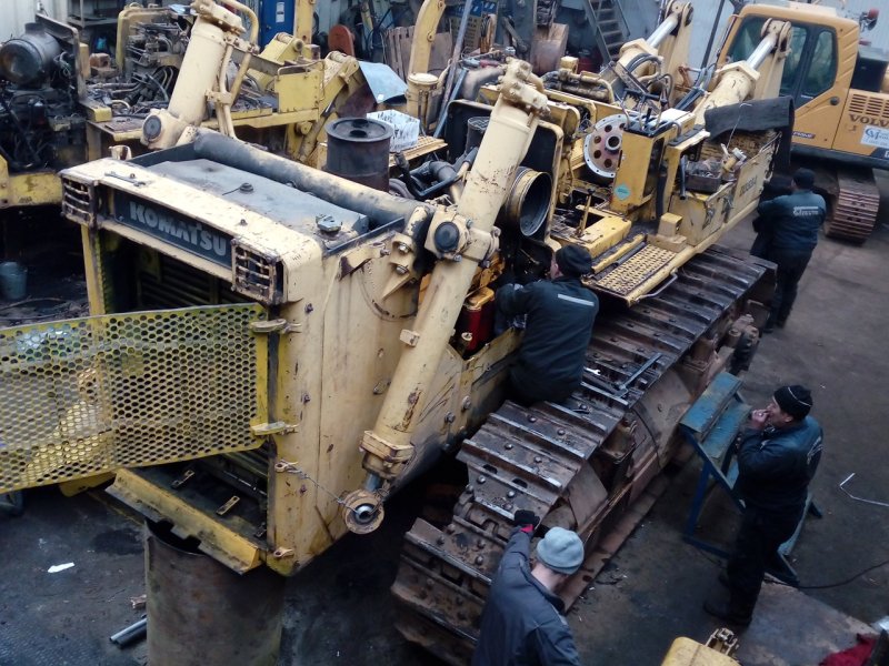 Коматсу д355 д3