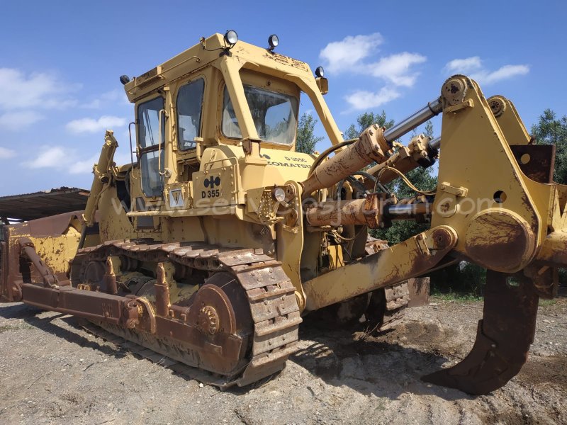 Трубоукладчик Komatsu d355