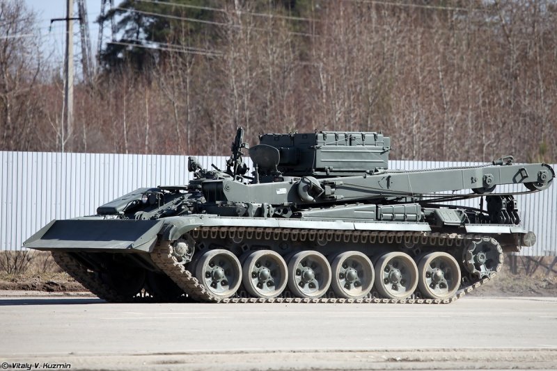 Бронированная ремонтно-эвакуационная машина Брэм-1м