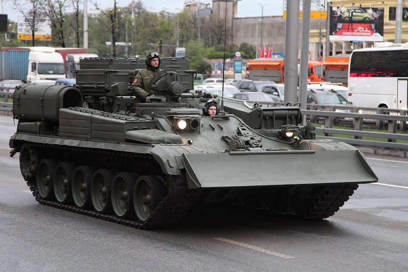 Бронированная ремонтно-эвакуационная машина Брэм-1
