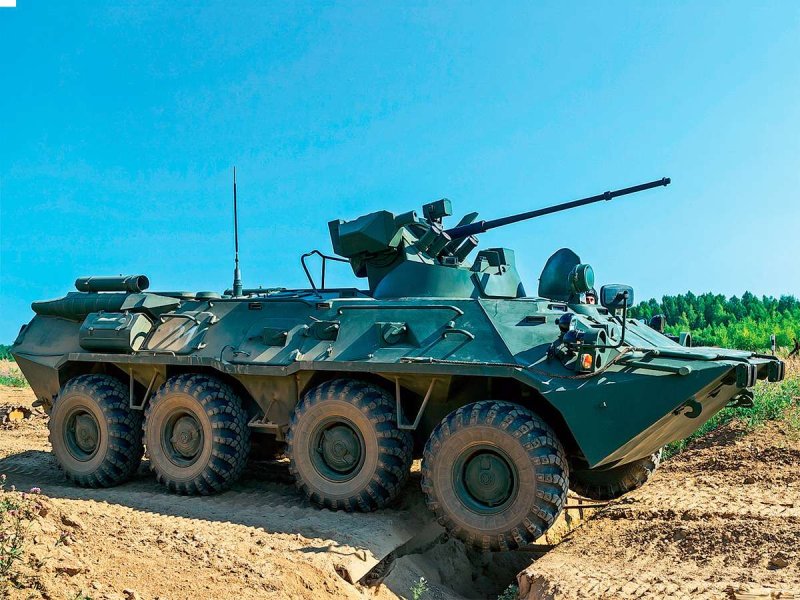 Военная техника БТР -82а