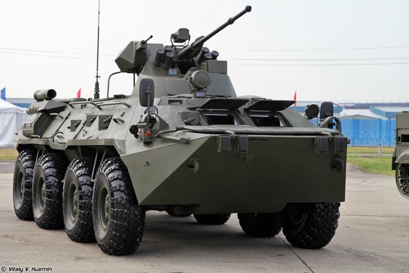 БТР-82 бронетранспортёр
